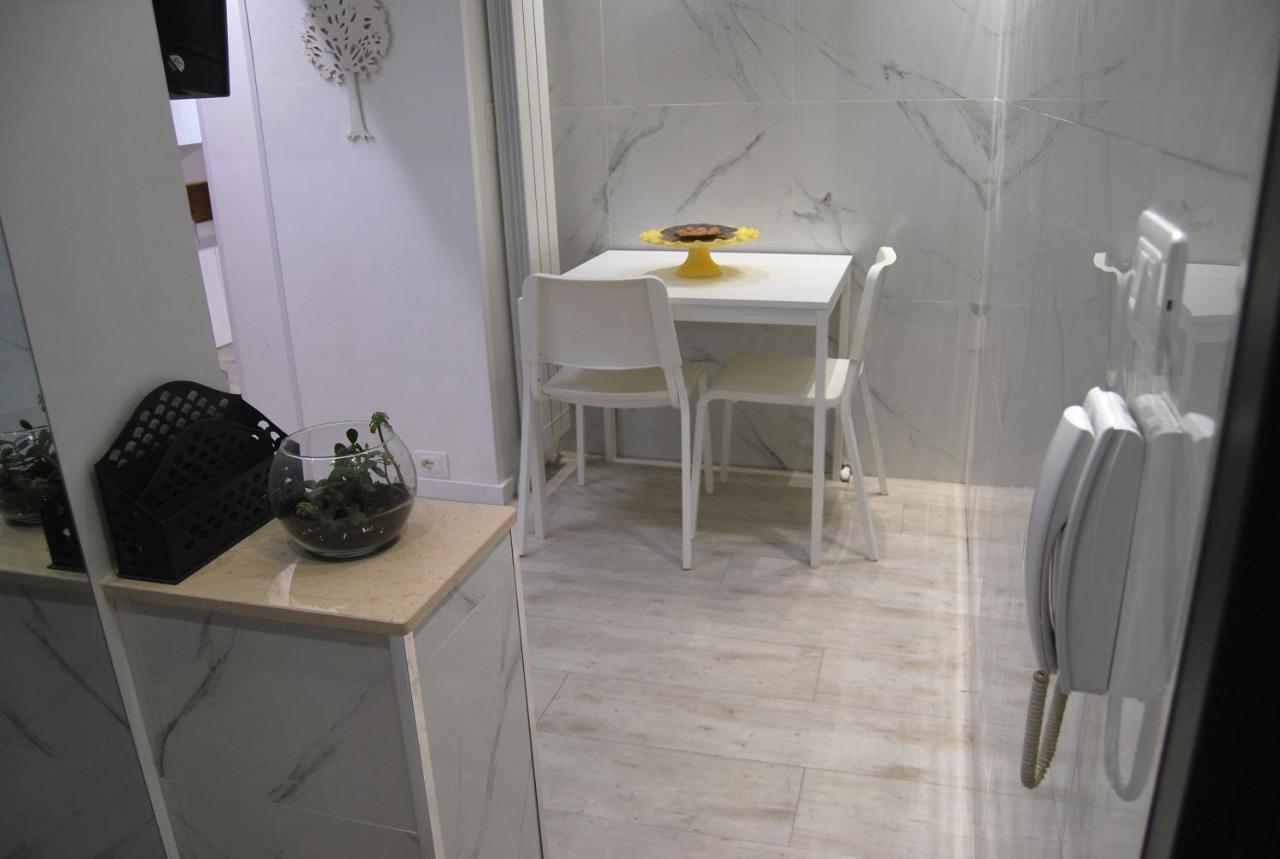 2-Tourist House Bologna-Altavista - Self Check-In Apartment Bagian luar foto